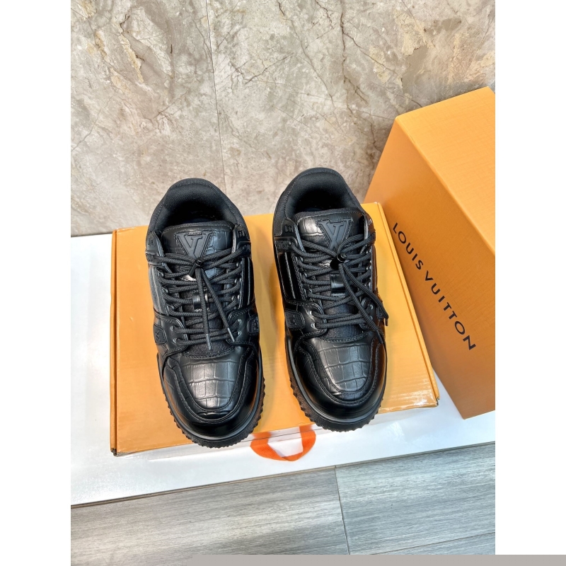 l**is V*t*n sneakers